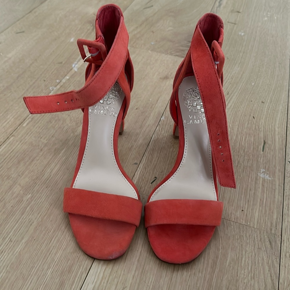 Vince Camuto Orange Heels NWOT